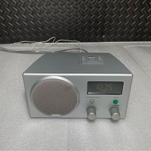 Boston Acoustics Receptor‎ AM/FM 2-Alarm Clock Radio